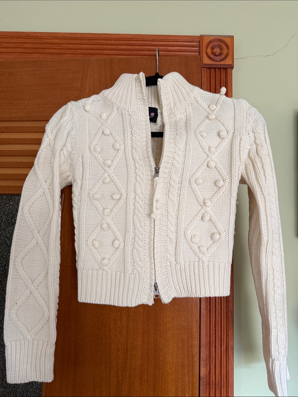 Love Cream Cable-Knit Zip Cardigan